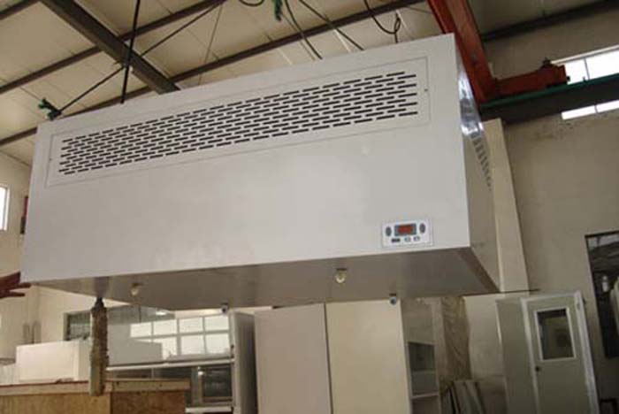 層流罩目前廣泛用于電子、生物、醫(yī)藥、食品、精密儀器等行業(yè)的無塵無菌操作環(huán)境，提供局部高潔凈度工作環(huán)境。