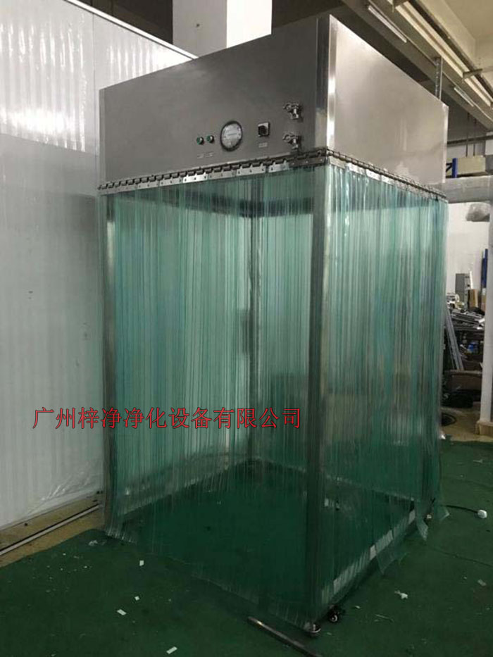 層流采樣車廣泛適用于醫(yī)藥、制劑、電子、精密儀器、儀表、食品等行業(yè)的特殊場合的原輔物料的采樣。